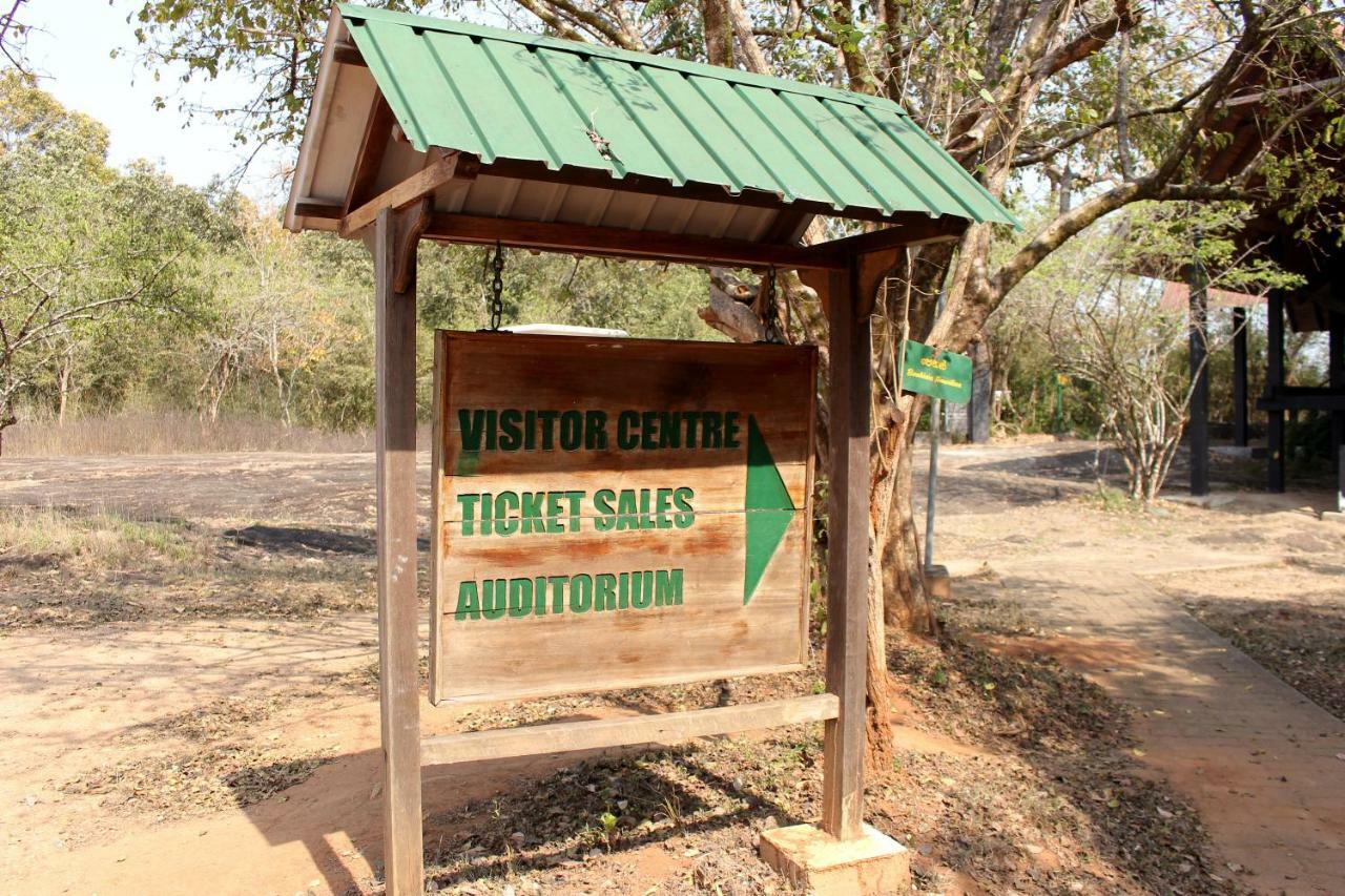 Wasgamu Safari Lodge Wasgamuwa Exterior foto